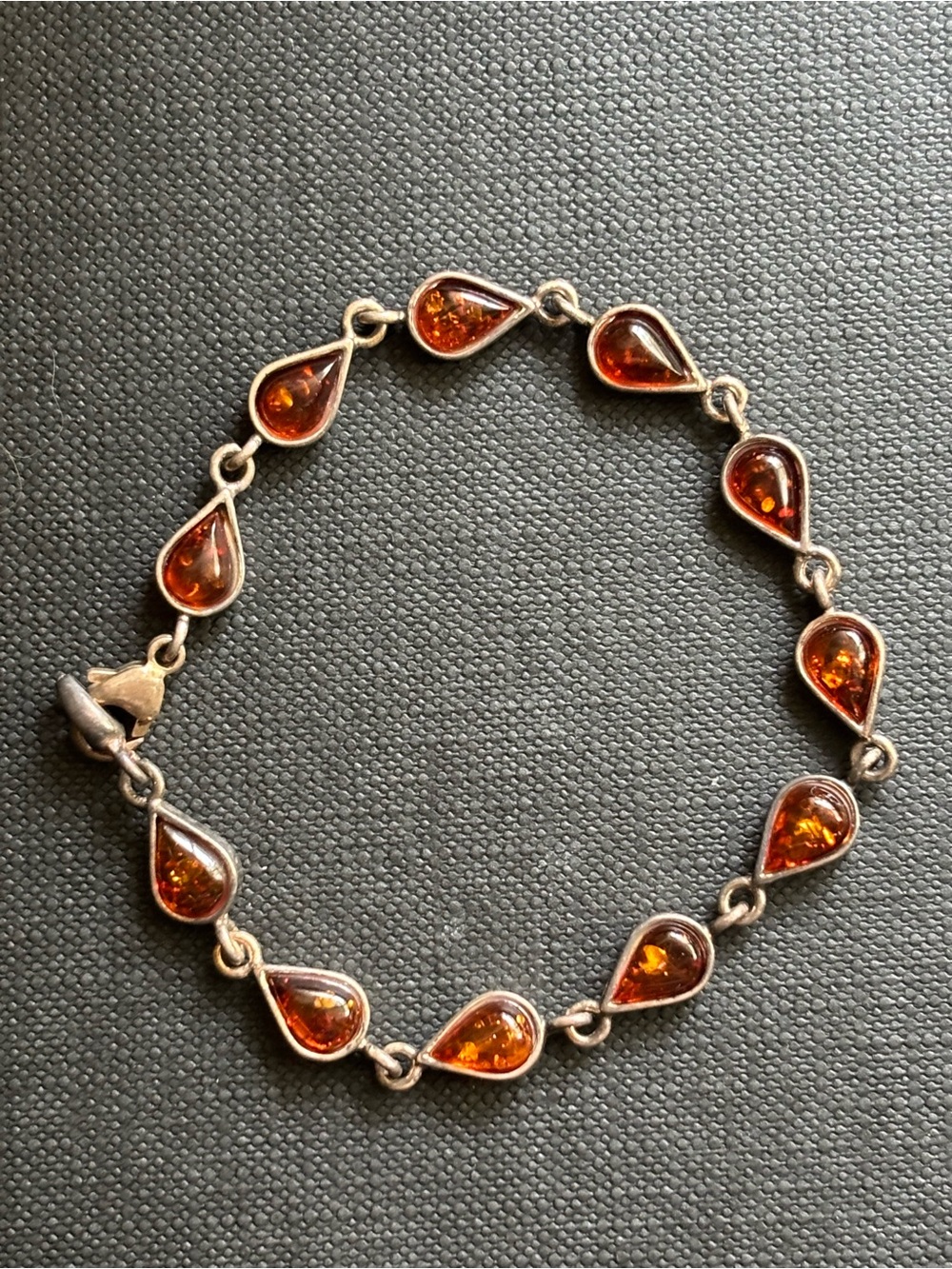 Teardrop Amber Link Bracelet in Warm Cognac
